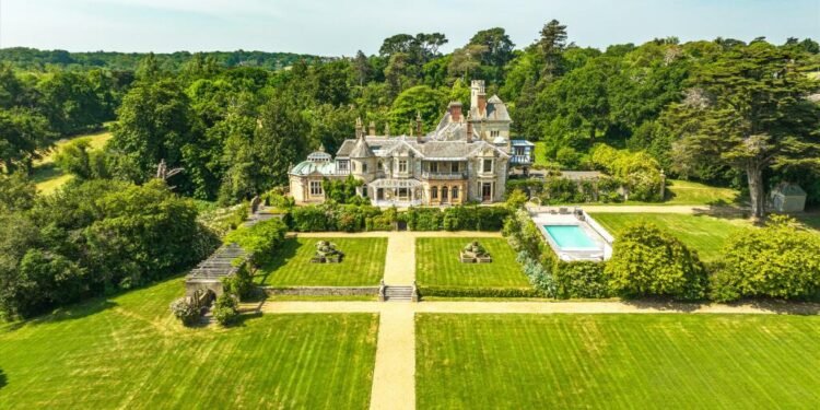 Ben Ainslie’s House Put on the Market for £3.5 Million