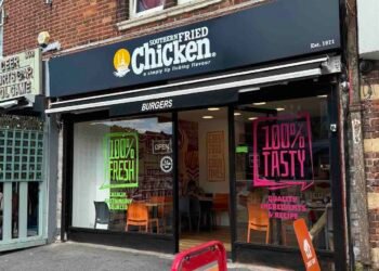 Southern Fried Chicken Celebrates Opening in Southampton with 100 Free Meals for Locals in Shirley