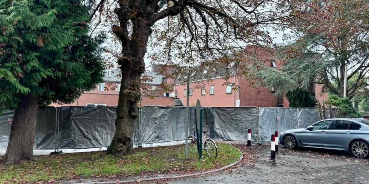 Huge Screens and New Fencing Erected at Highfield House Asylum Hotel To Shut Out Scrutiny Echoing Elon Musks Warning