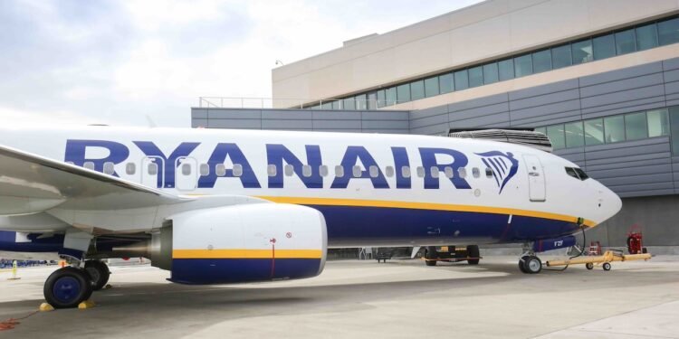 Ryanair Boss Predicts Rachel Reeves Will Be Ousted by Christmas After “Deadbeat” Budget