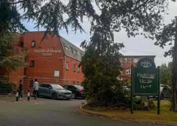Southampton Residents Woken by Noisy Arrivals at Asylum Hotel as Channel Crossings Surge