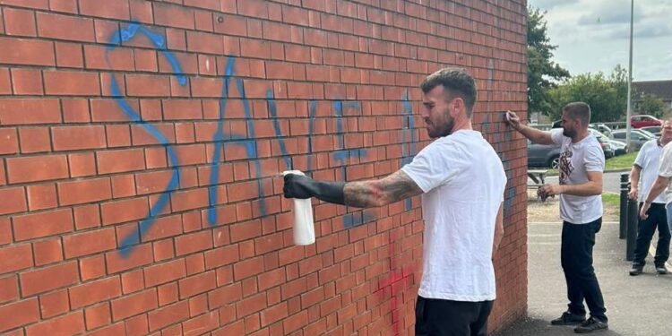Southampton Patriots Group Remove Graffiti and Condemn Flare incident at Highfield Asylum Hotel