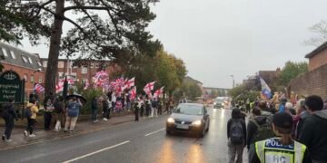 Labour Councillors Press Police to move Protests from Outside Southampton Asylum Hotel because of intimidation